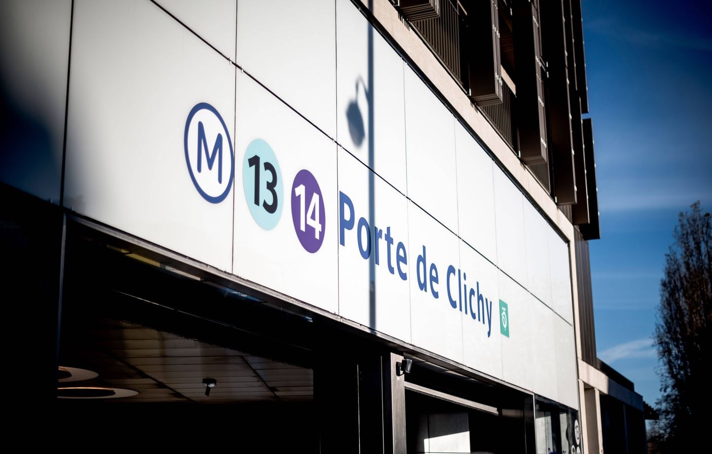 Tras el ataque con cuchillo en París, el sospechoso sale de la custodia policial por motivos psiquiátricos Tras el ataque con cuchillo en París, el sospechoso sale de la custodia policial por motivos psiquiátricos